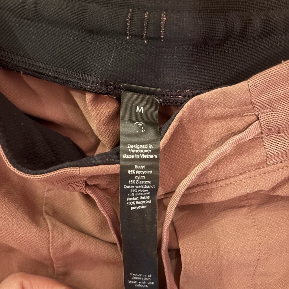 Lululemon Lab Run Shorts - Picture 3 of 3